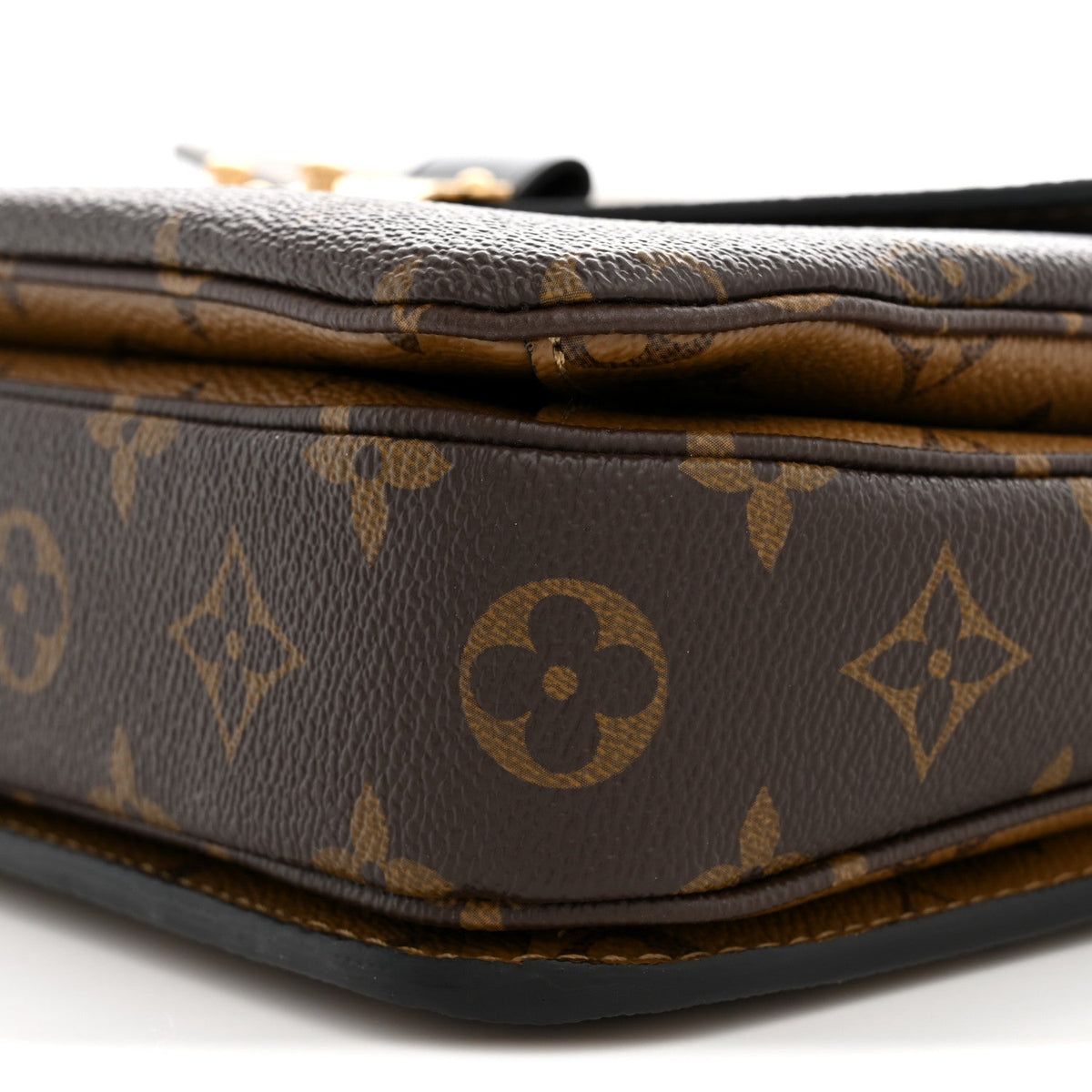 Reverse Monogram Pochette Metis