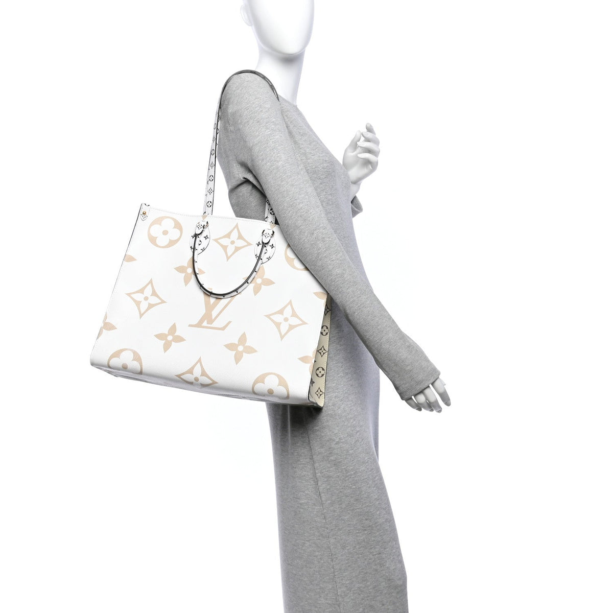 Monogram Giant Onthego GM Kaki Beige