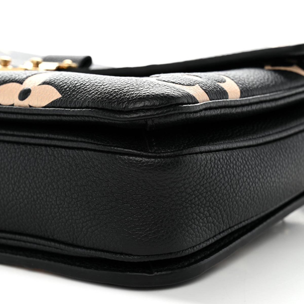 Empreinte Monogram Giant Pochette Metis Black Beige