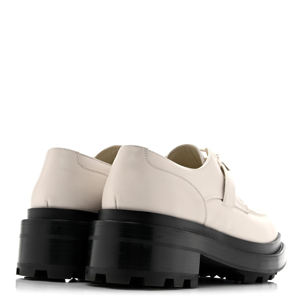 Glossed Calfskin First Derby 36.5 Beige Glaise