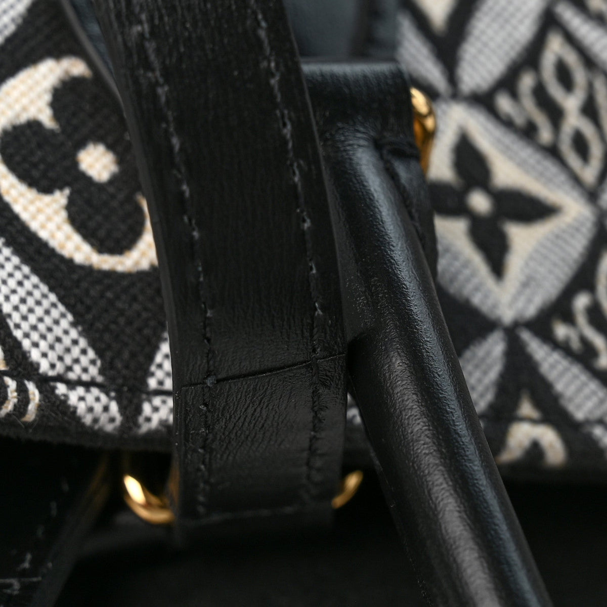 Jacquard Since 1854 Onthego GM Grey