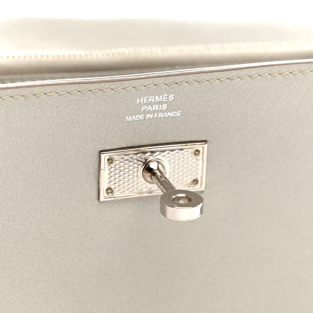 Box Guilloche Kelly Longue Wallet Gris Perle