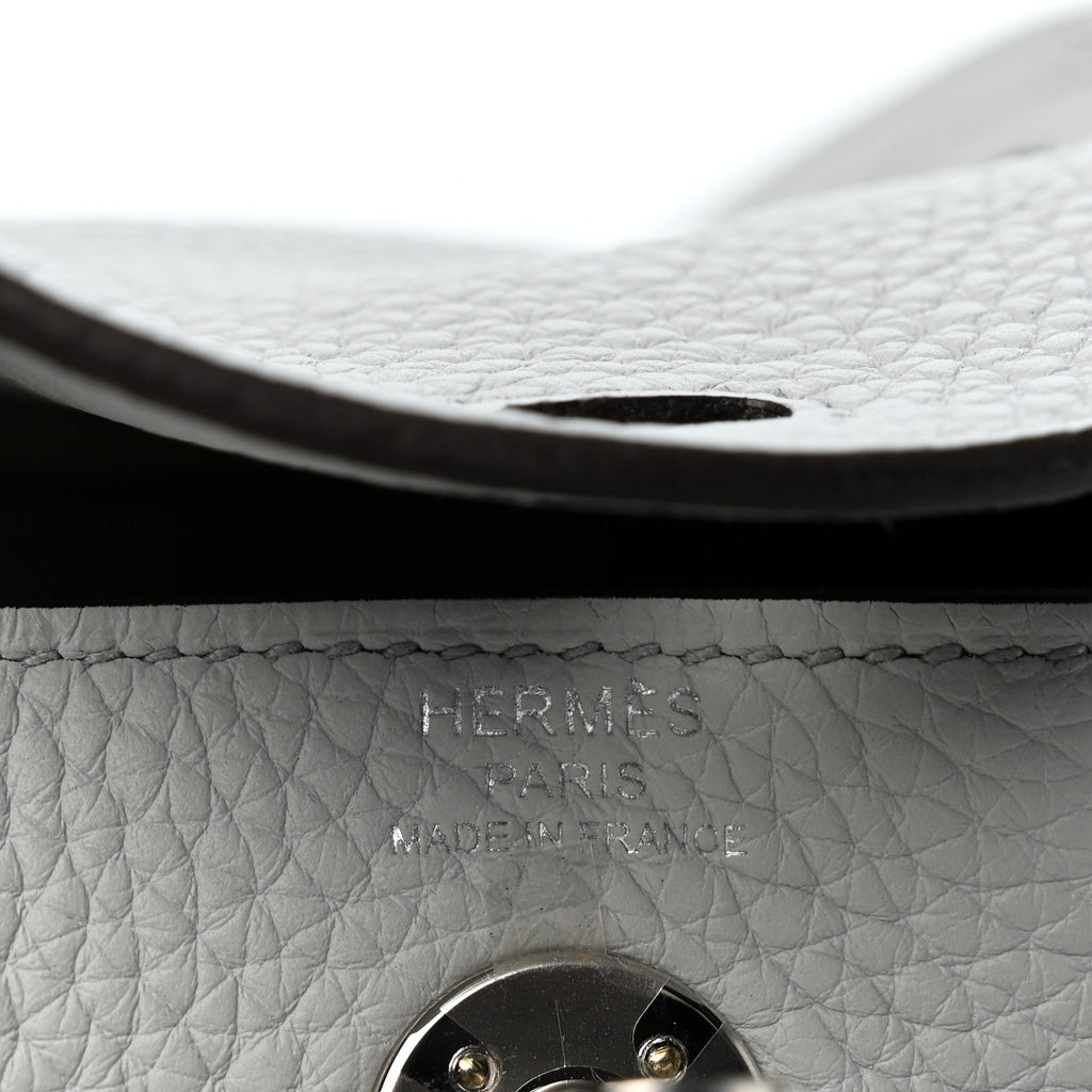 Taurillon Clemence Mini Lindy 20 Bleu Pale