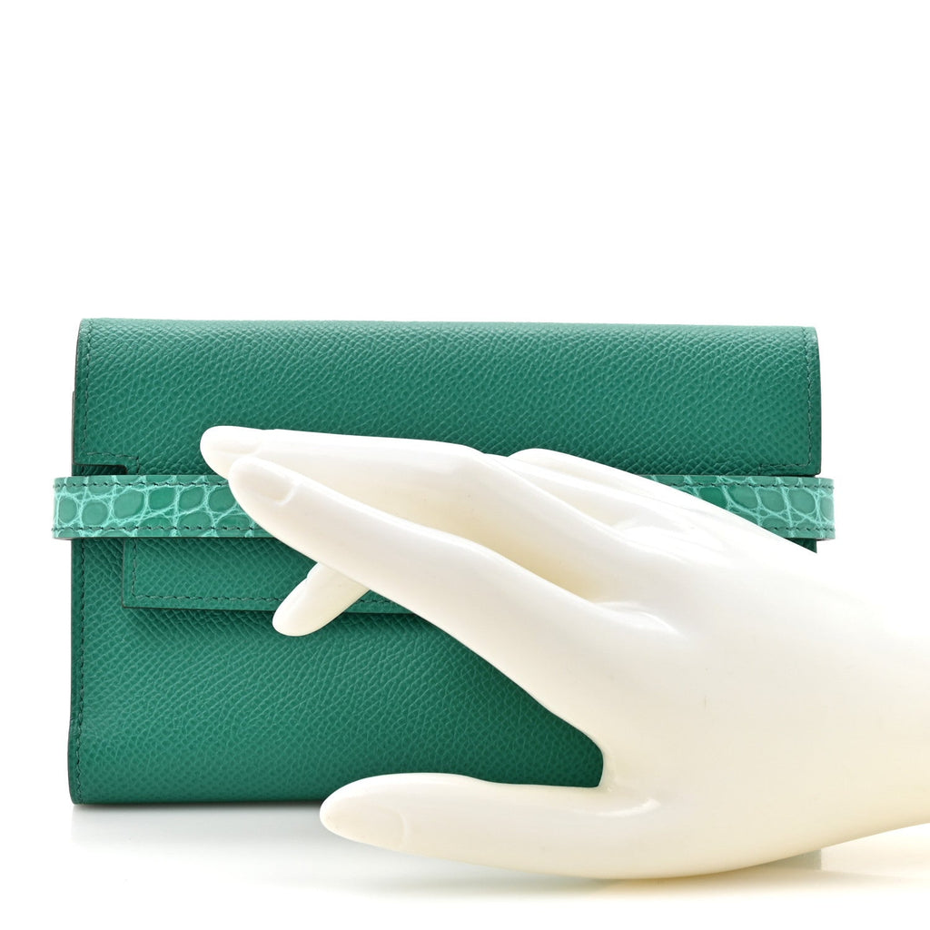 Epsom Shiny Alligator Kelly Medium Wallet Vert Jade