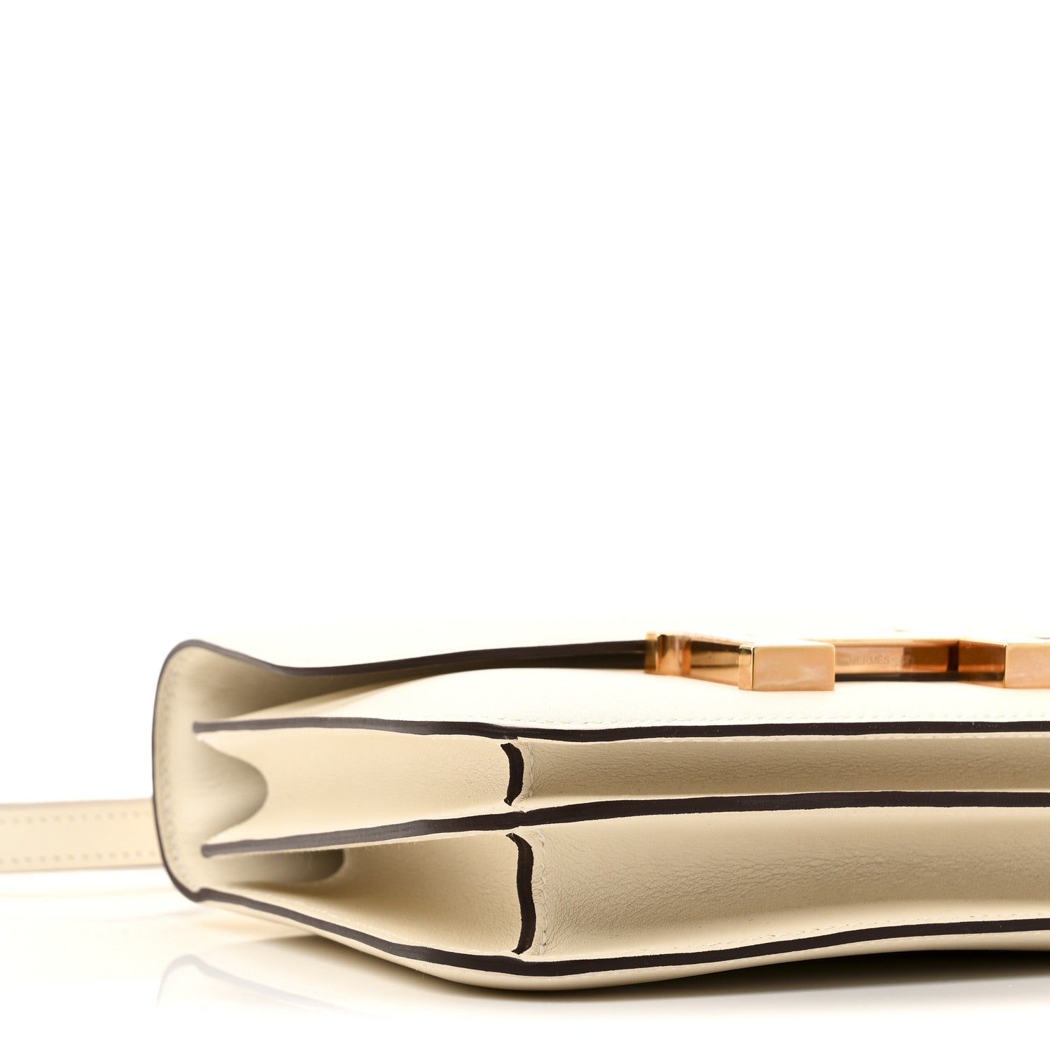 Swift Constance 18 Nata