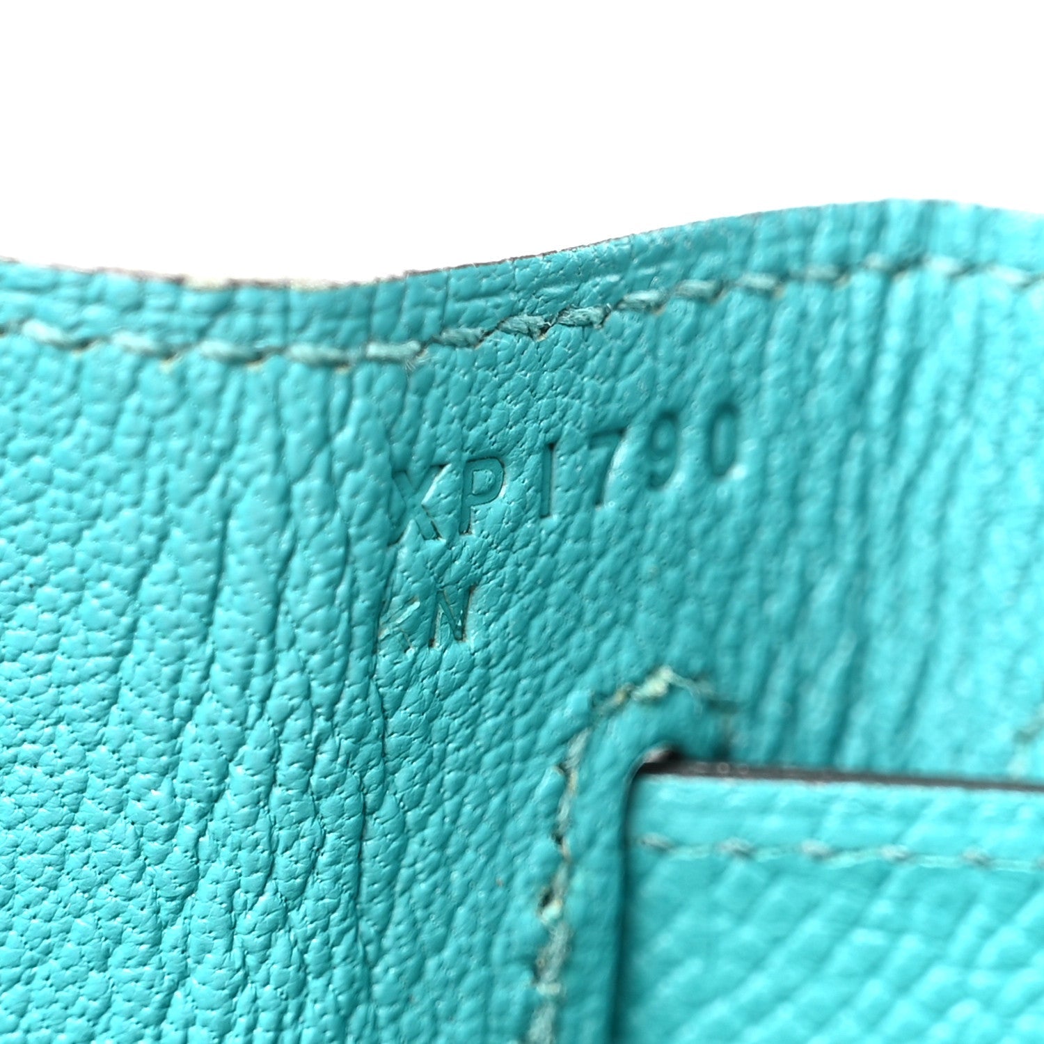 Epsom Kelly Sellier 32 Bleu Paon