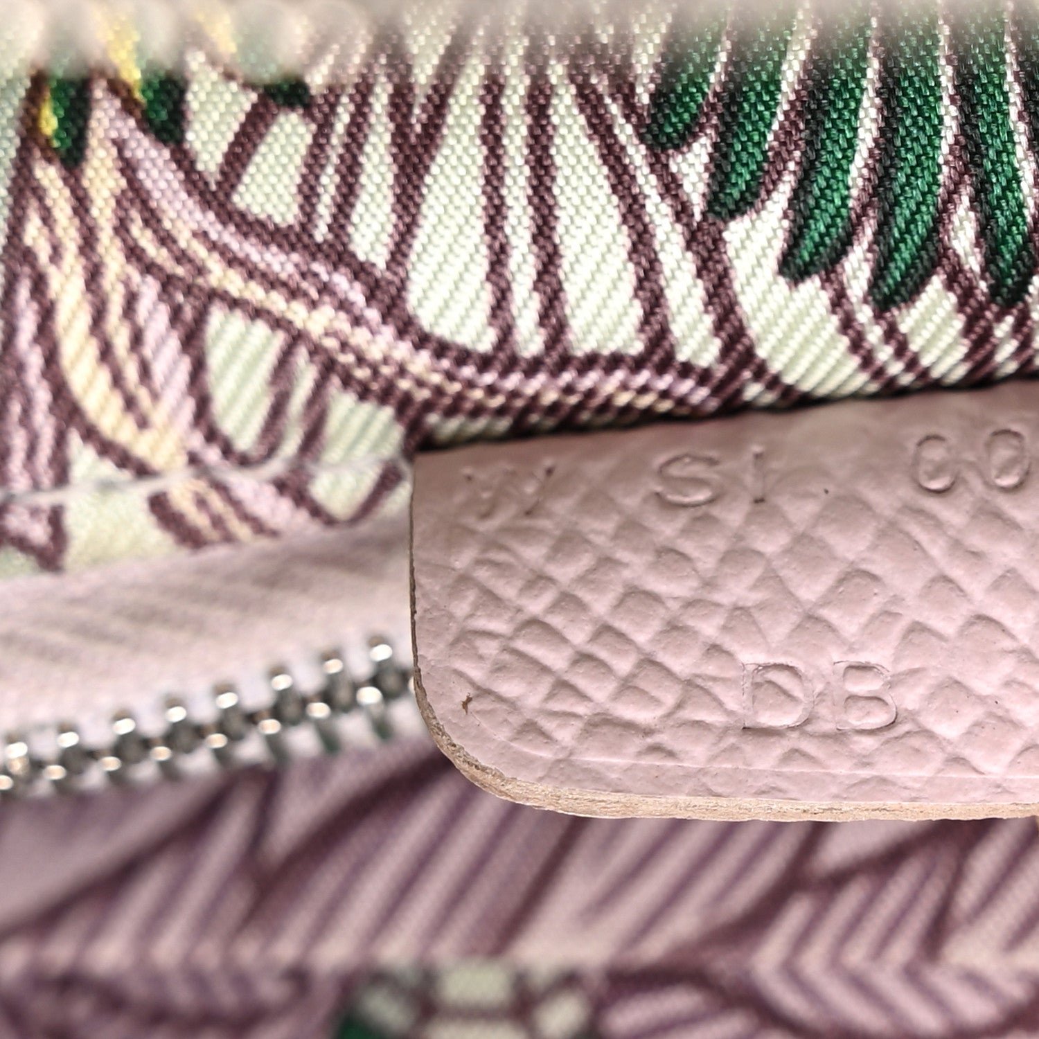 Epsom Silk'In Compact Wallet Mauve Pale Vert Pale