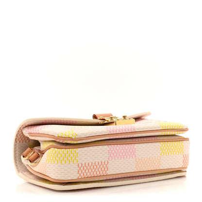 Damier Giant Pochette Metis East West Peach
