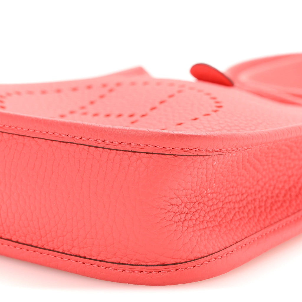 Taurillon Clemence Evelyne TPM Rouge Pivoine