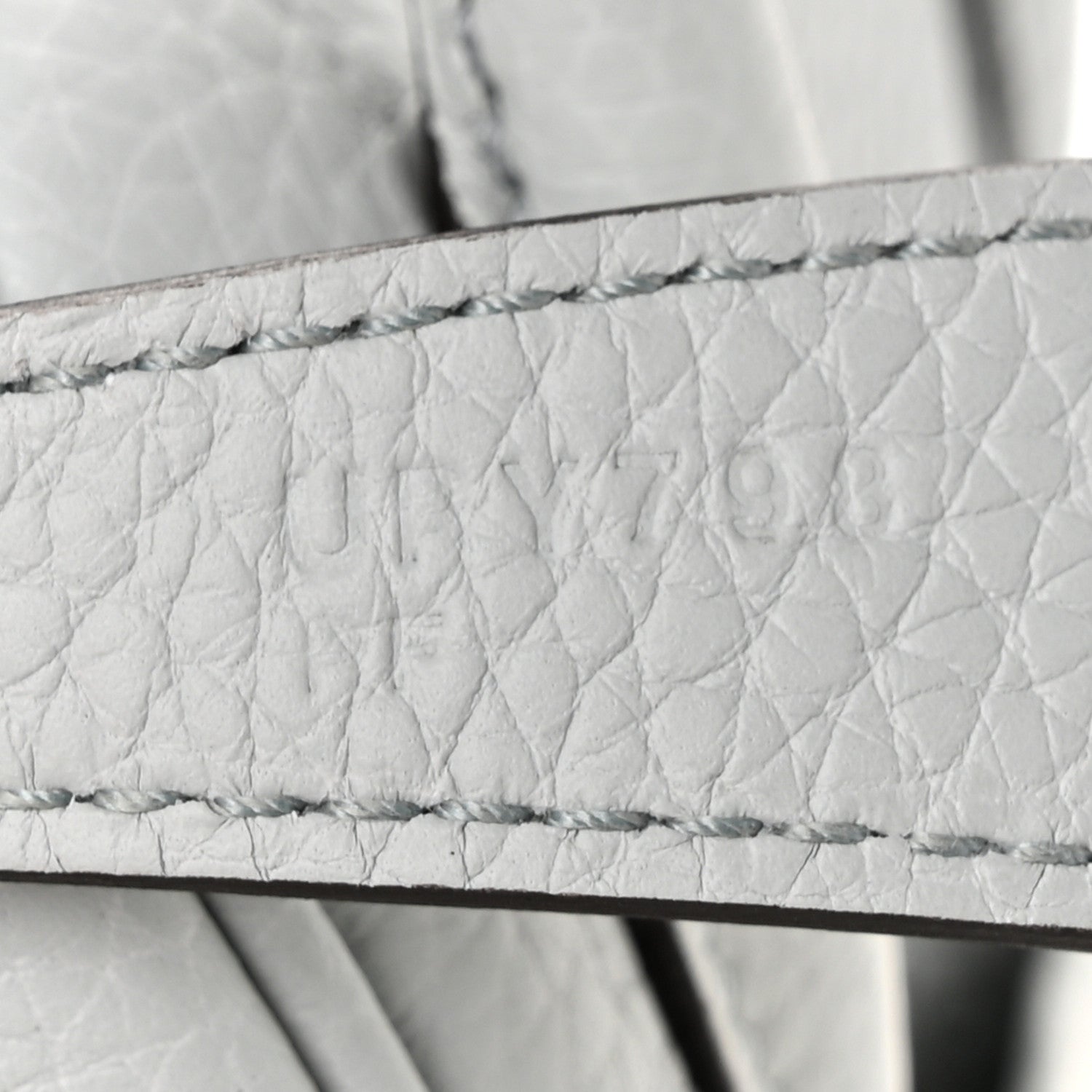 Taurillon Clemence Lindy 26 Bleu Pale