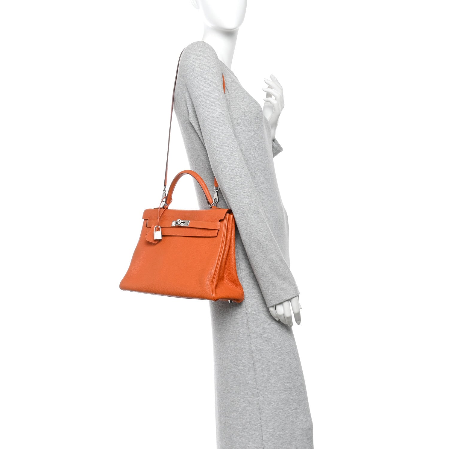 Togo Kelly Retourne 32 Orange