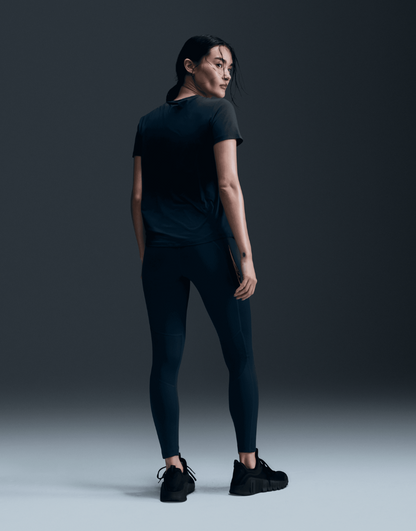 Women's Dri-FIT Short-Sleeve Graphic Top :Armoury Navy