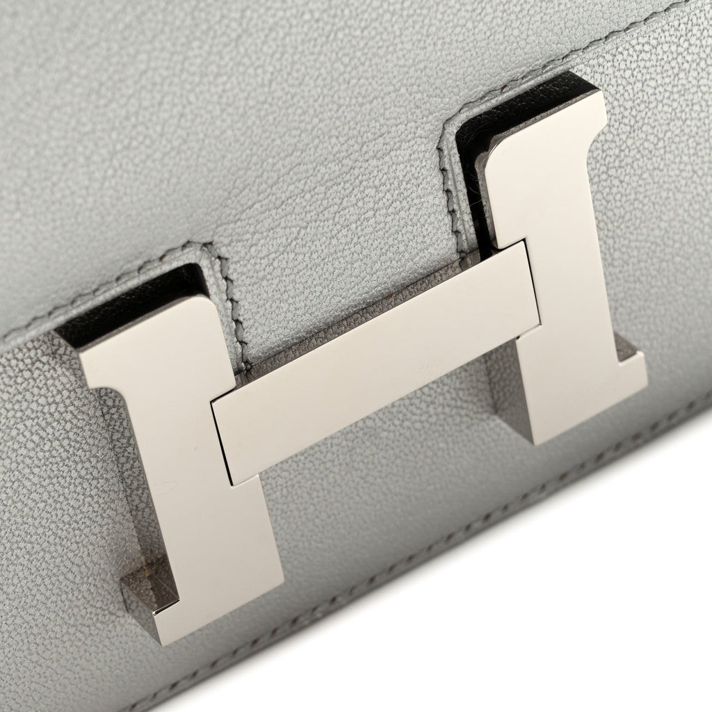 Metallic Chevre Chamkilight Constance 18 Argent