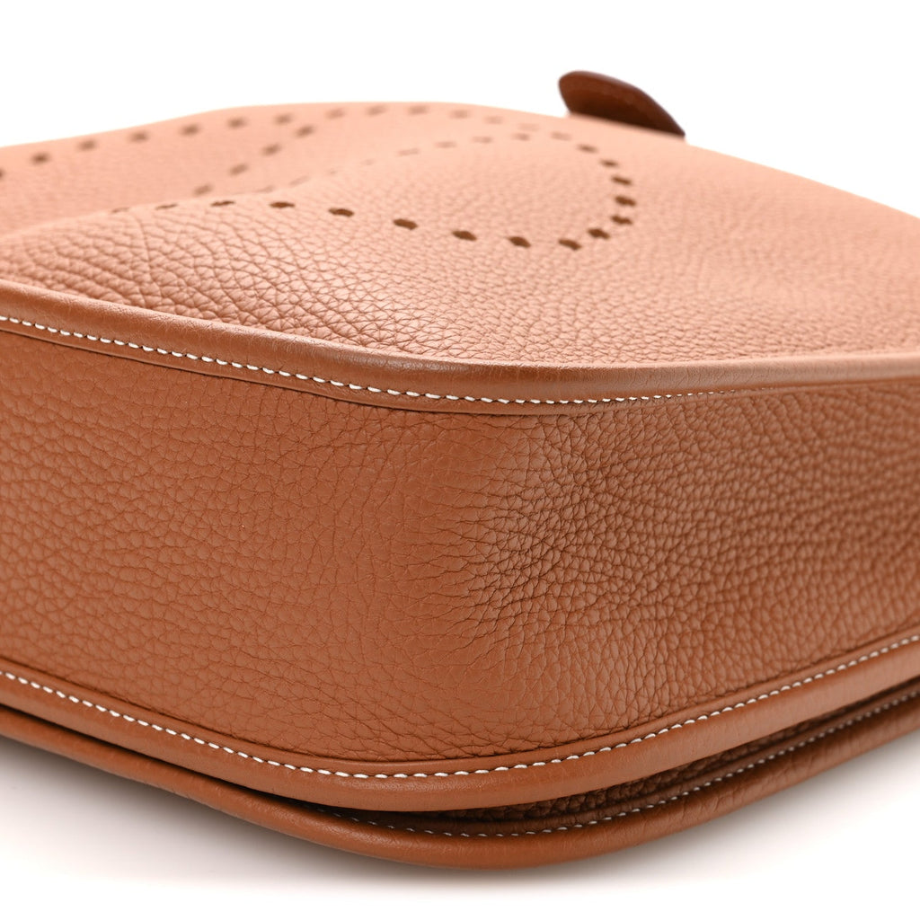Taurillon Clemence EVELYNE III PM Gold