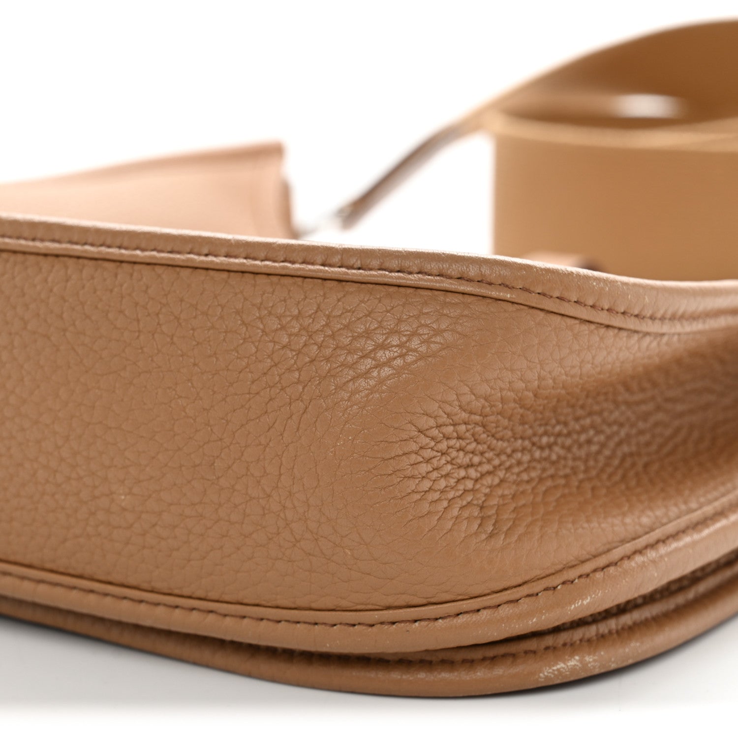 Taurillon Clemence Evelyne III PM Biscuit