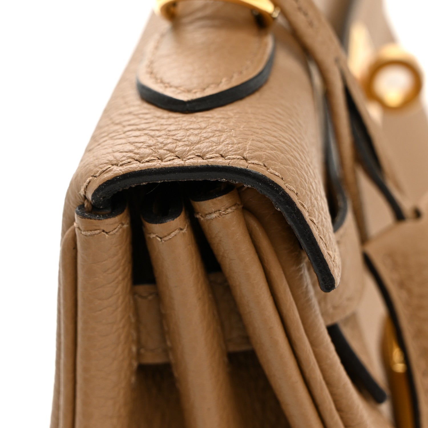 Togo Kelly Retourne 25 Chai