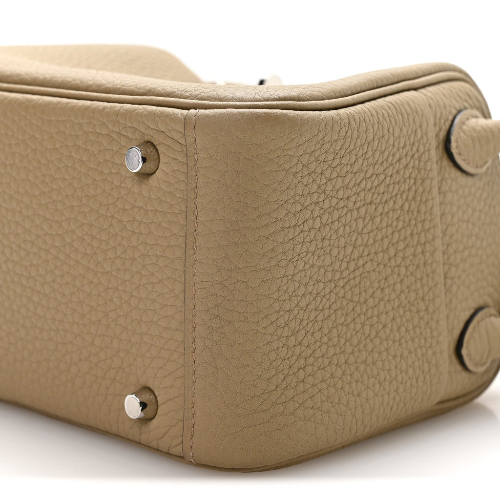 Taurillon Clemence Mini Lindy 20 Beige Marfa
