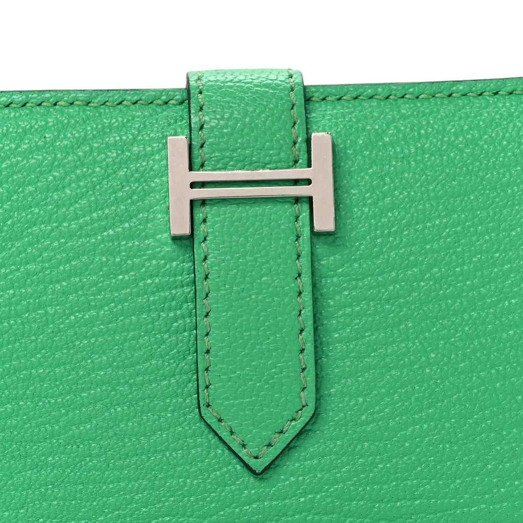Chevre Mysore Bearn Card Holder Wallet Vert Comics