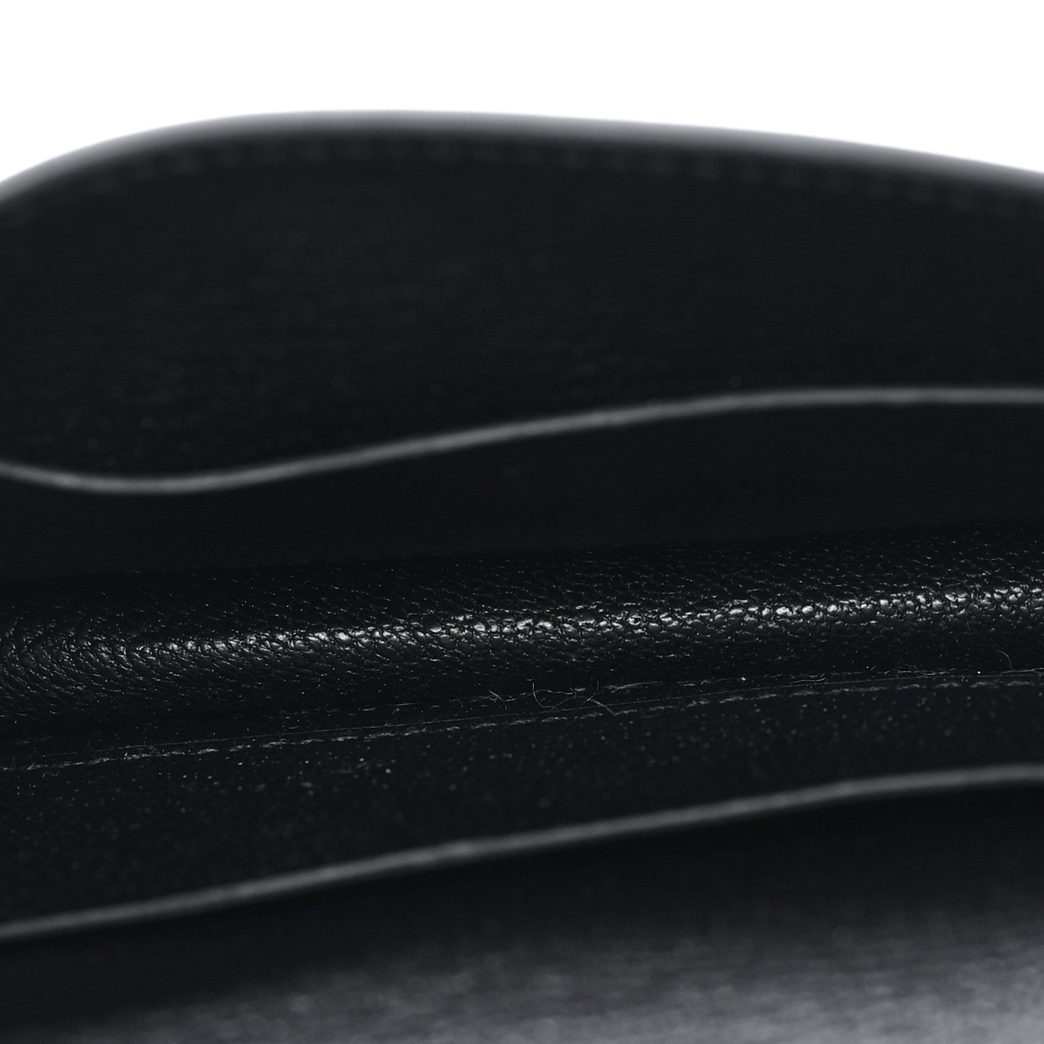 Chevre Mysore Roulis Slim Wallet Black
