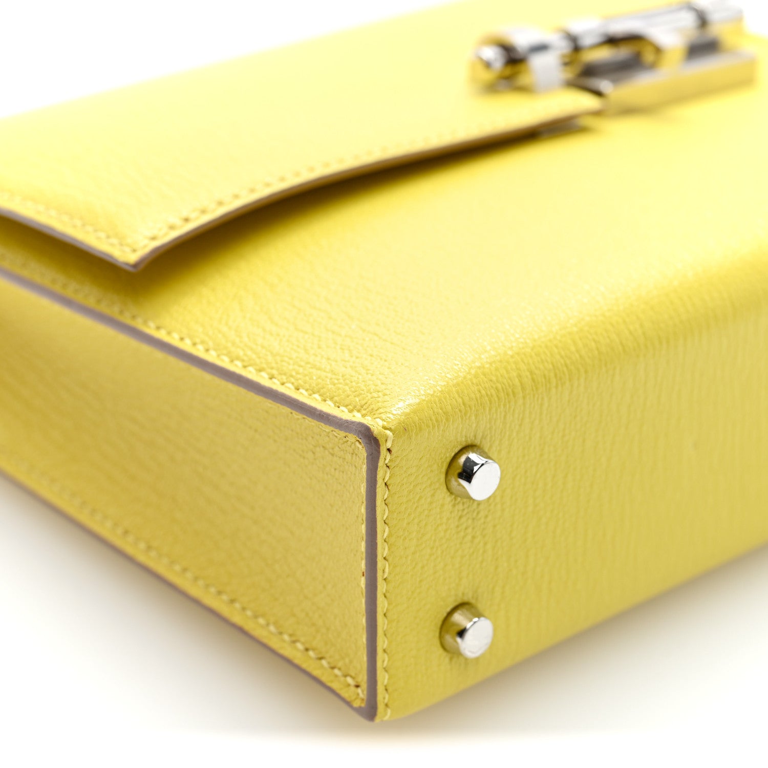 Chevre Mysore Mini Verrou Chaine Bag Lime