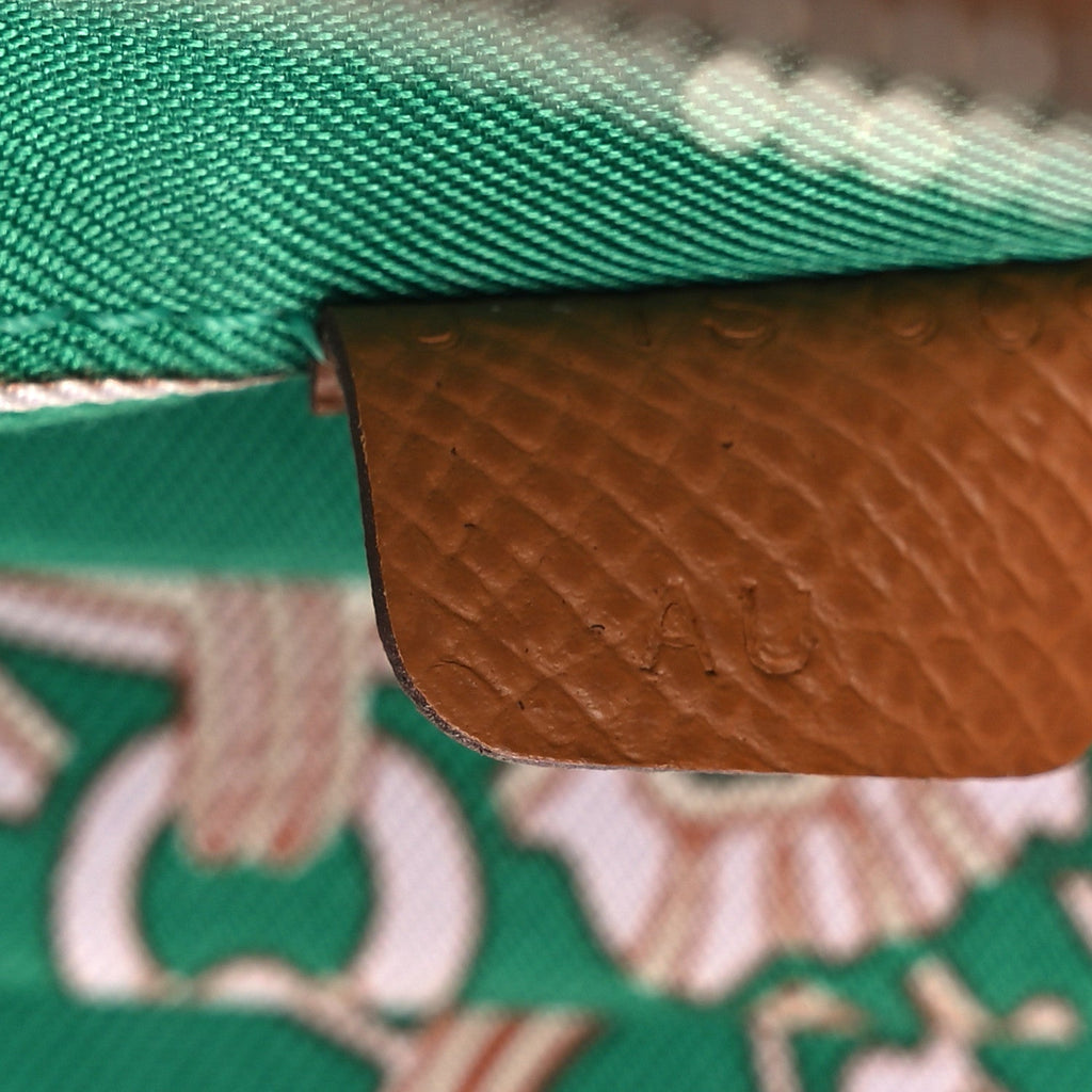 Epsom Silk'in Compact Wallet Gold