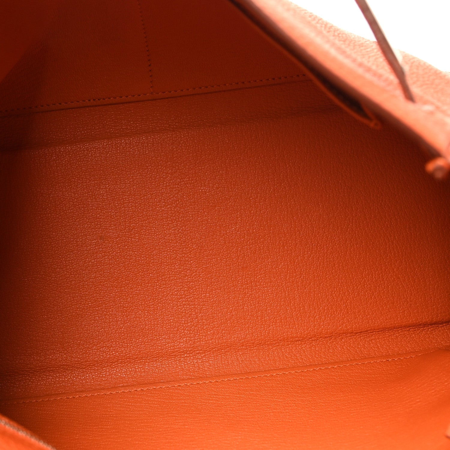 Togo Kelly Retourne 32 Orange