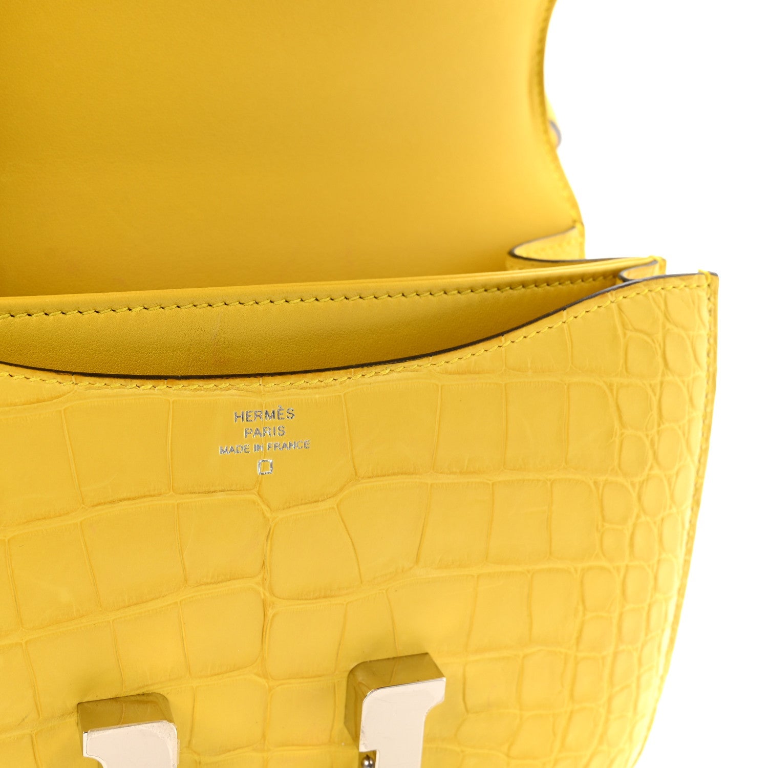 Matte Alligator Constance 18 Mimosa