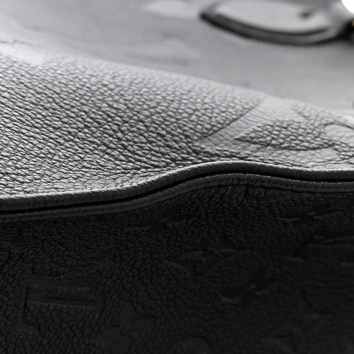 Empreinte Monogram Giant Onthego MM Black
