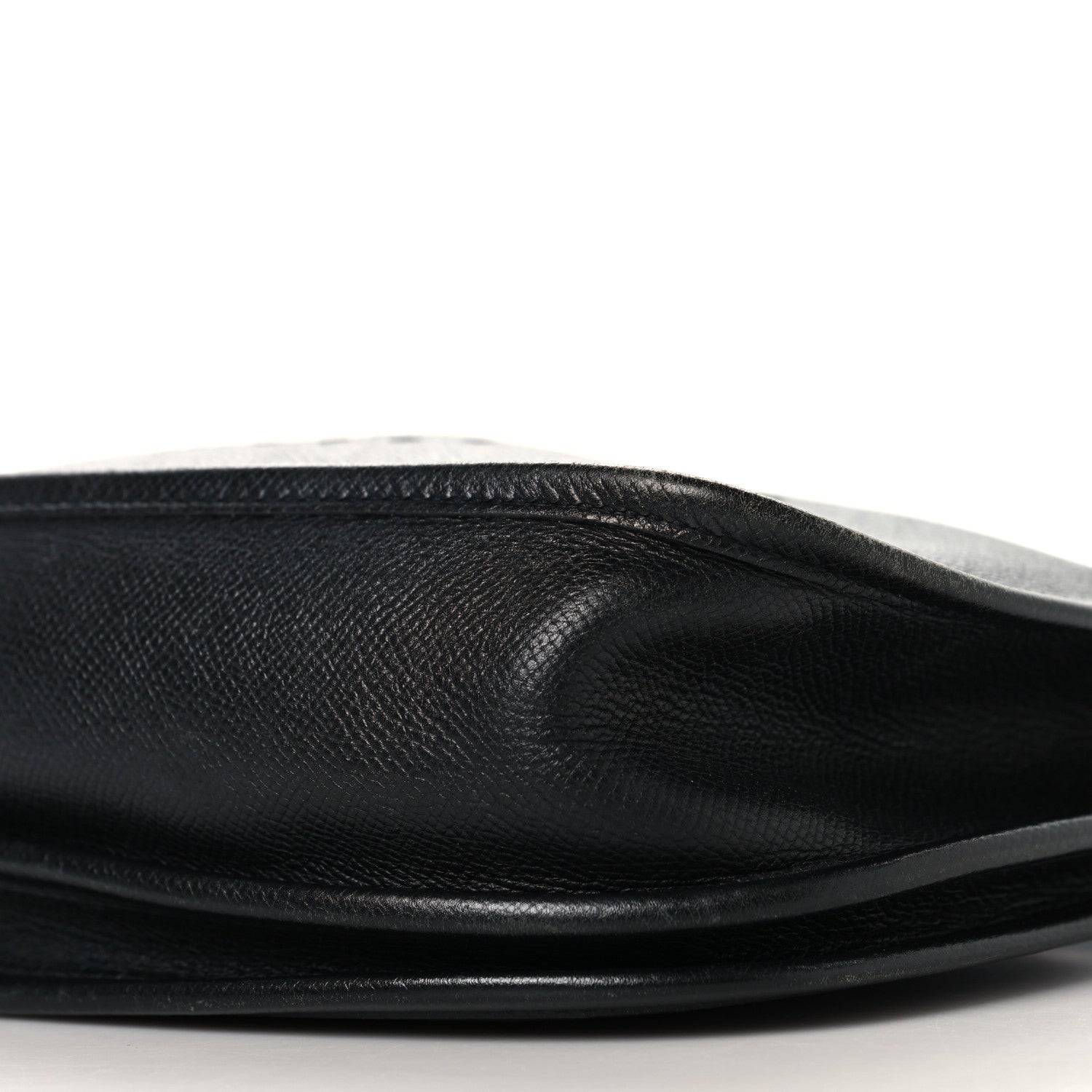 Epsom Evelyne III PM Black
