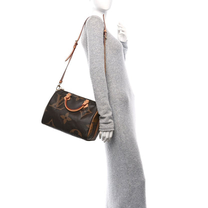 Reverse Monogram Giant Speedy Bandouliere 30