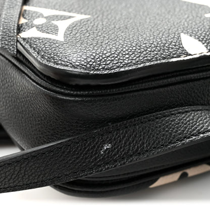 Empreinte Monogram Giant Pochette Metis Black Beige