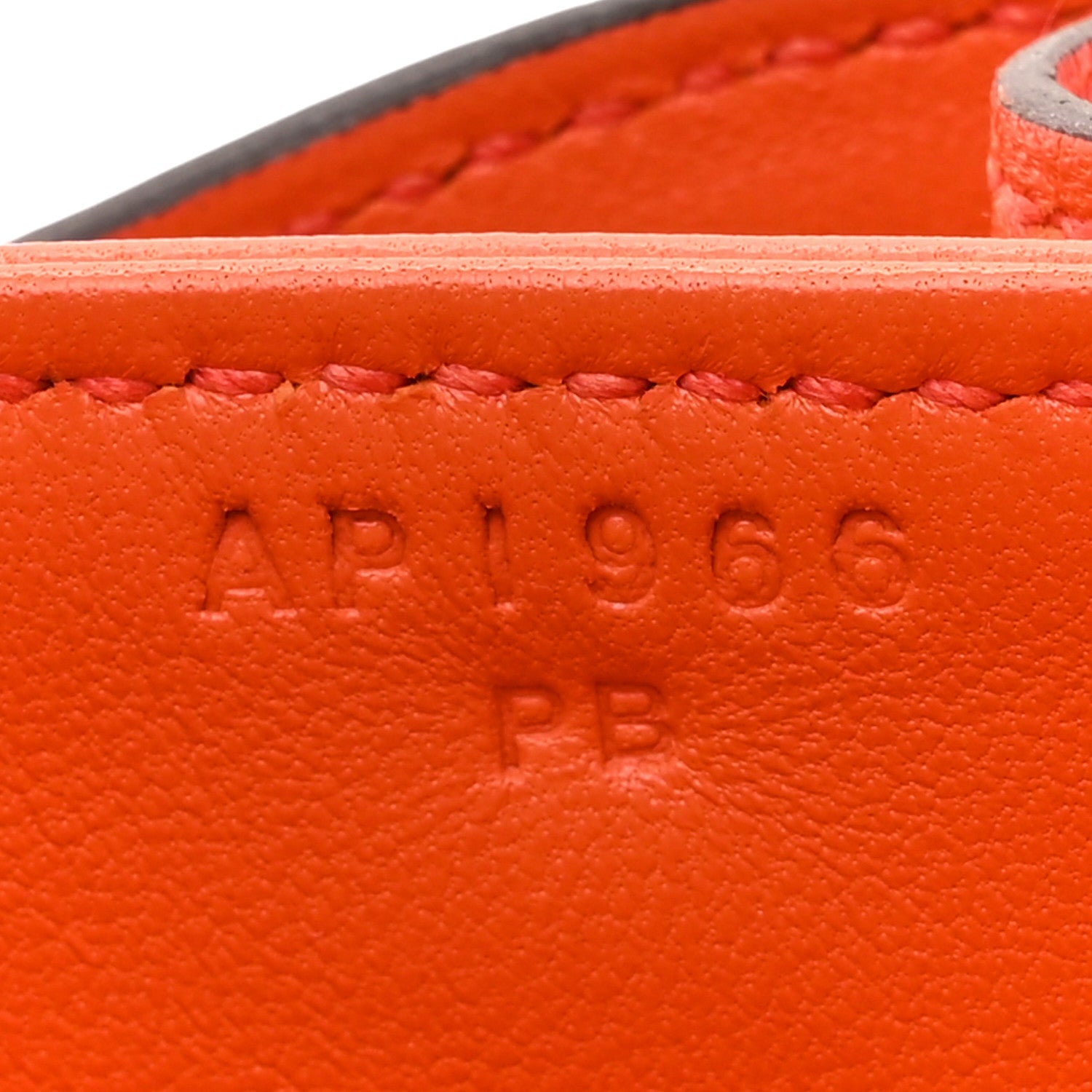 Matte Alligator Constance 18 Rouge Indien