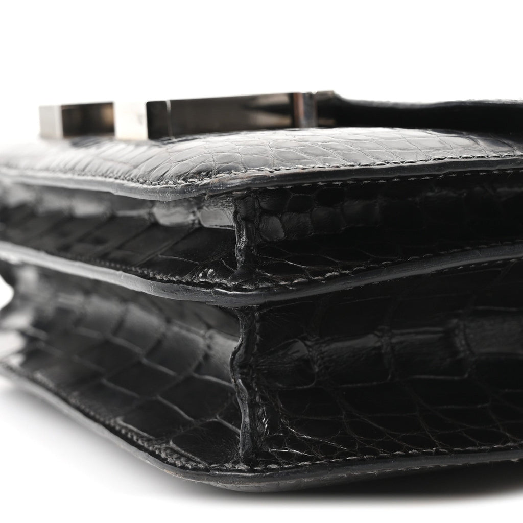 Shiny Alligator Constance 18 Black