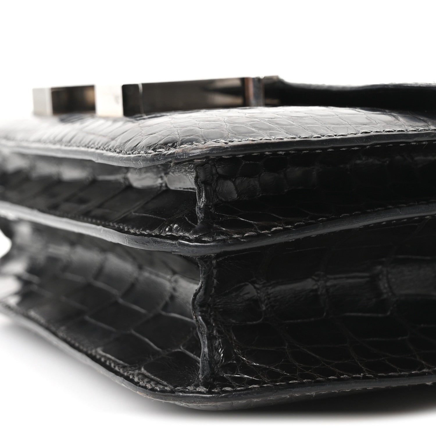 Shiny Alligator Constance 18 Black