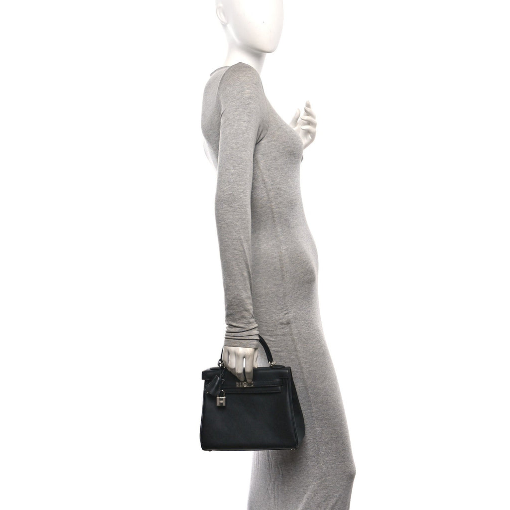 Cheri Calfskin Kelly Retourne 25 Black