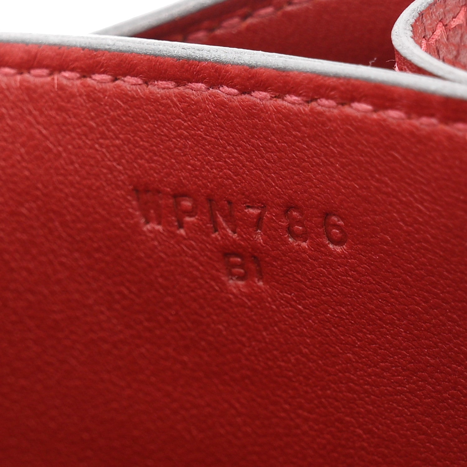 Epsom Constance 18 Rouge H