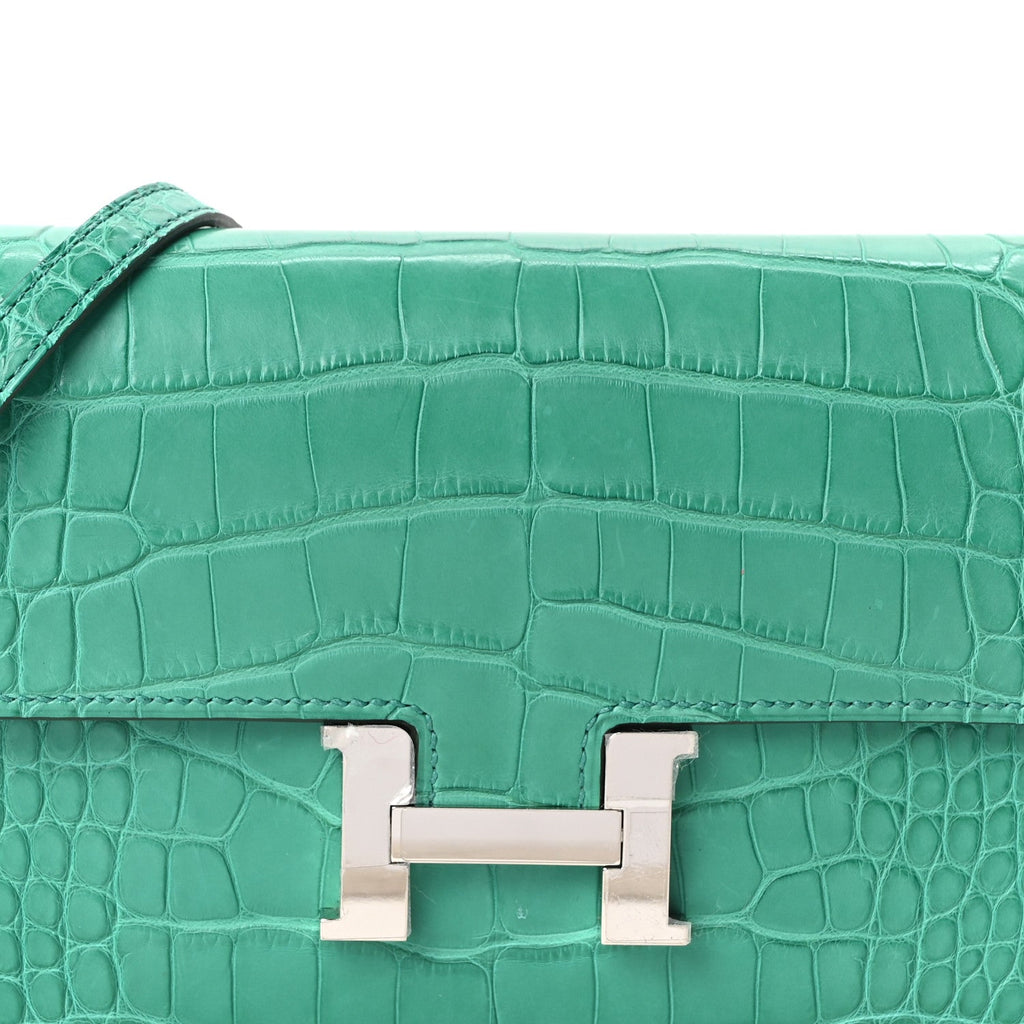 Matte Alligator Constance Long Wallet To Go Vert Jade