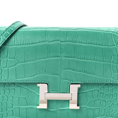 Matte Alligator Constance Long Wallet To Go Vert Jade
