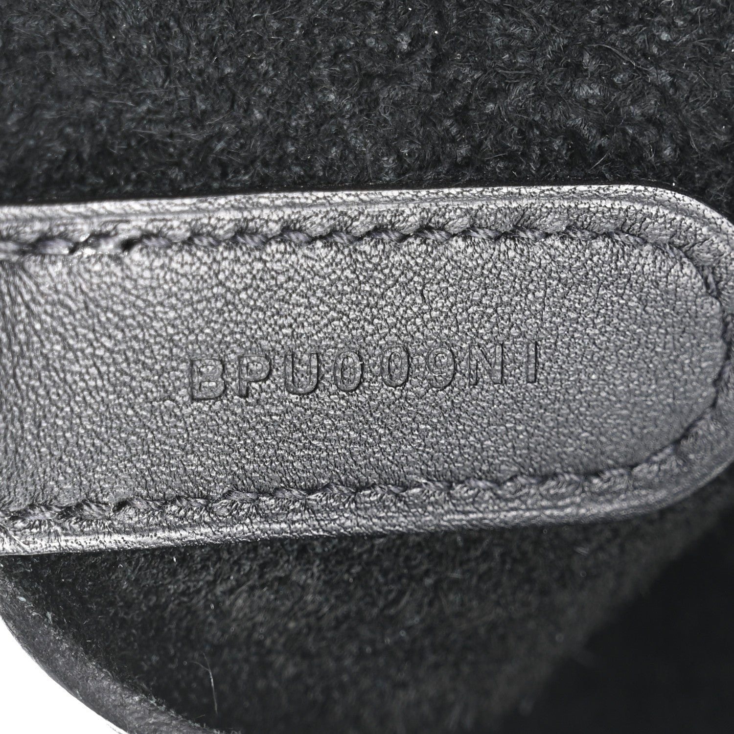 Taurillon Clemence Swift In-The-Loop 18 Bag Black