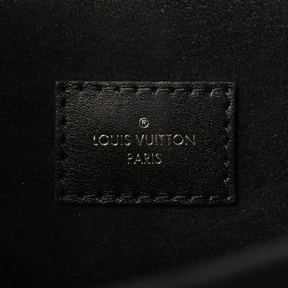 Reverse Monogram Pochette Metis