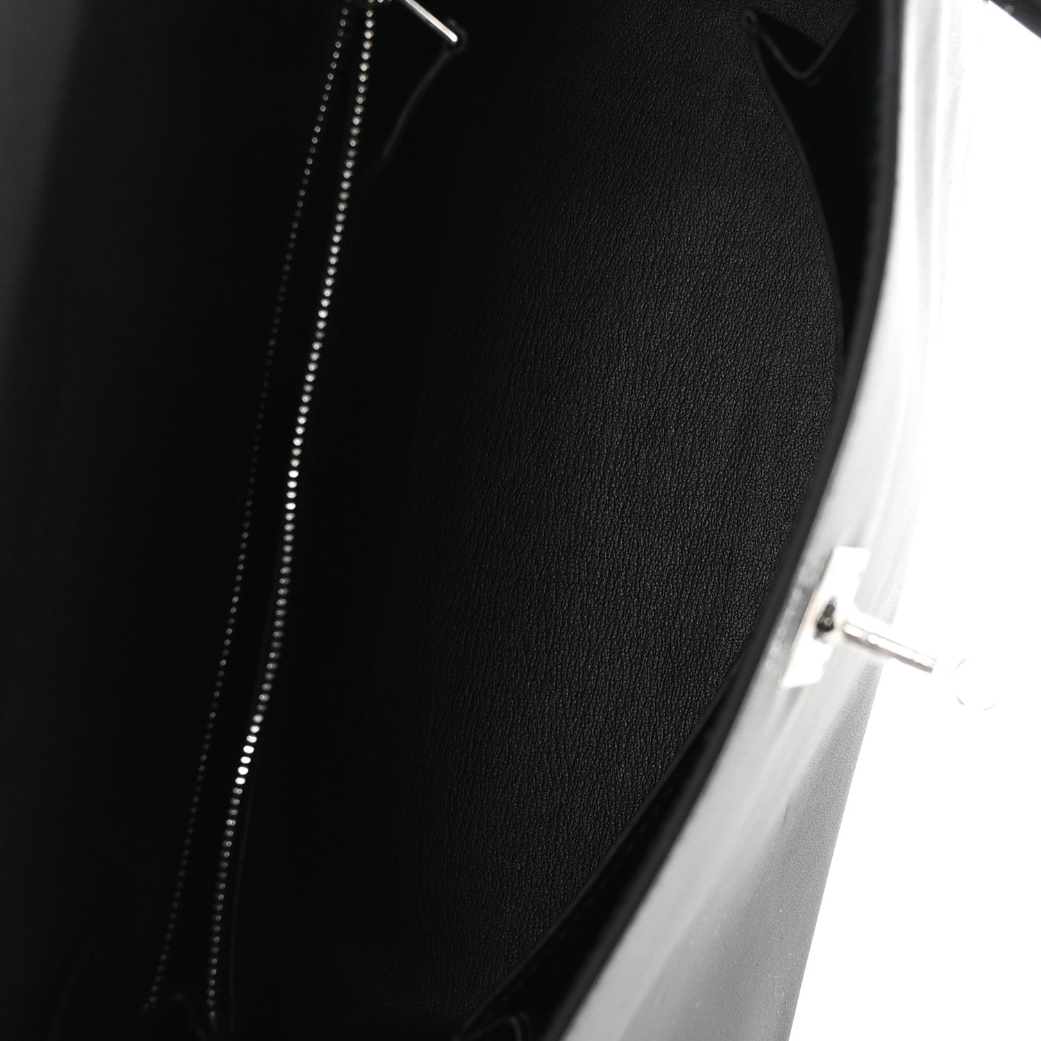 Cheri Calfskin Kelly Retourne 25 Black