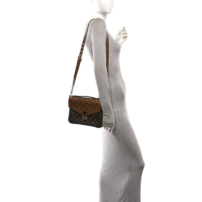 Reverse Monogram Pochette Metis