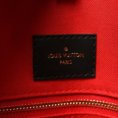 Reverse Monogram Giant Onthego MM