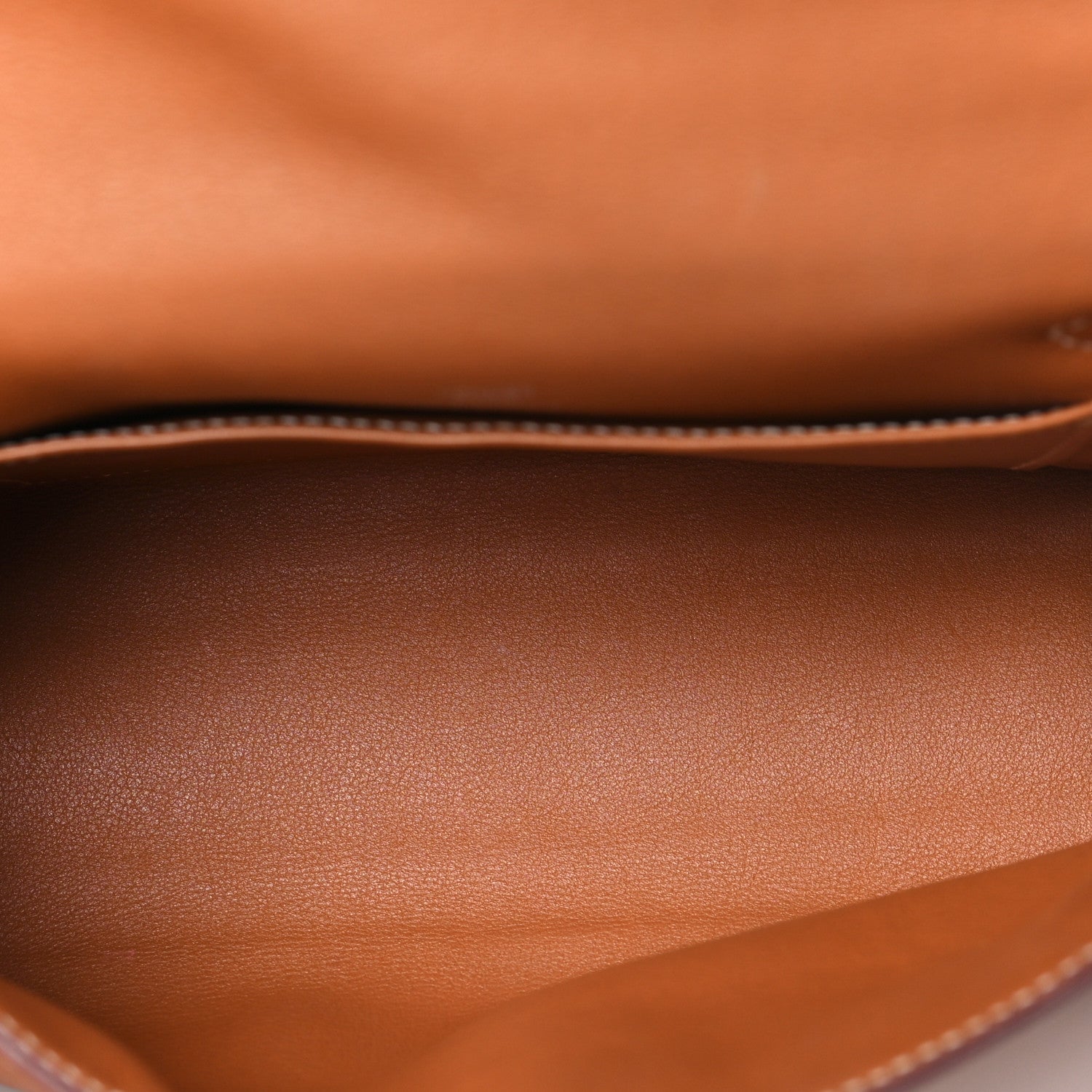 Swift Kelly Pochette Clutch Gold