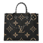 Monogram Giant Jungle Onthego GM Black