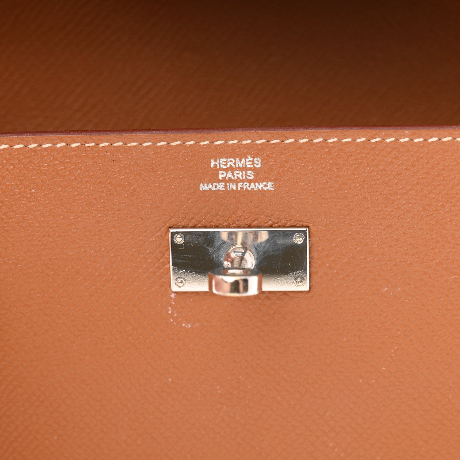 Epsom Kelly Longue Wallet Gold