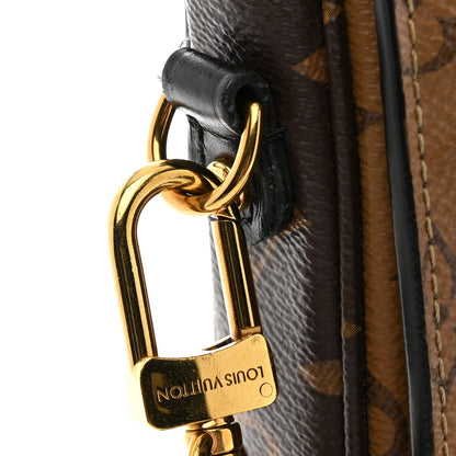 Reverse Monogram Pochette Metis