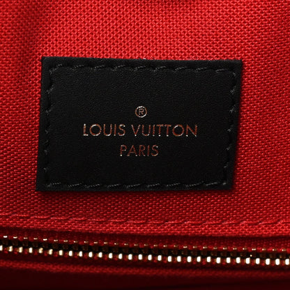 Reverse Monogram Giant Onthego MM