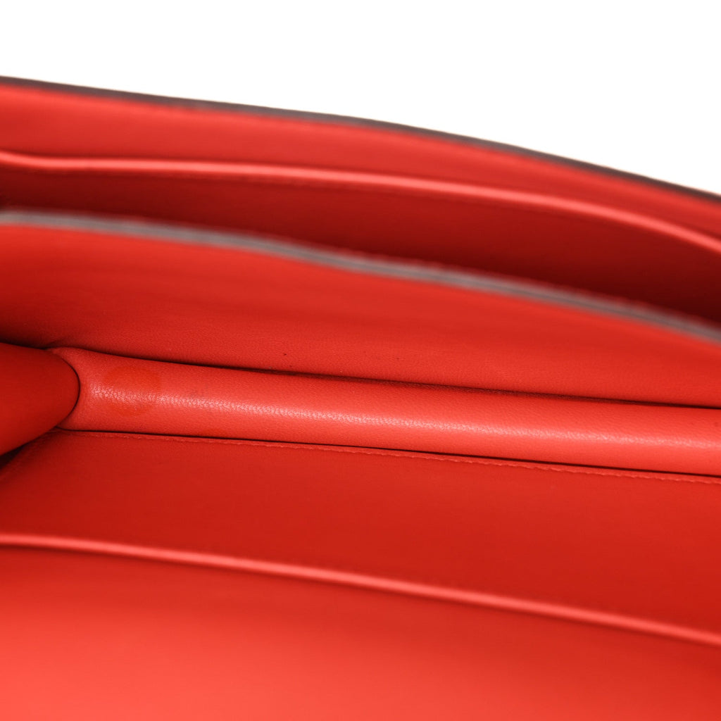 Epsom Enamel Constance 18 Rose Texas Rouge De Coeur