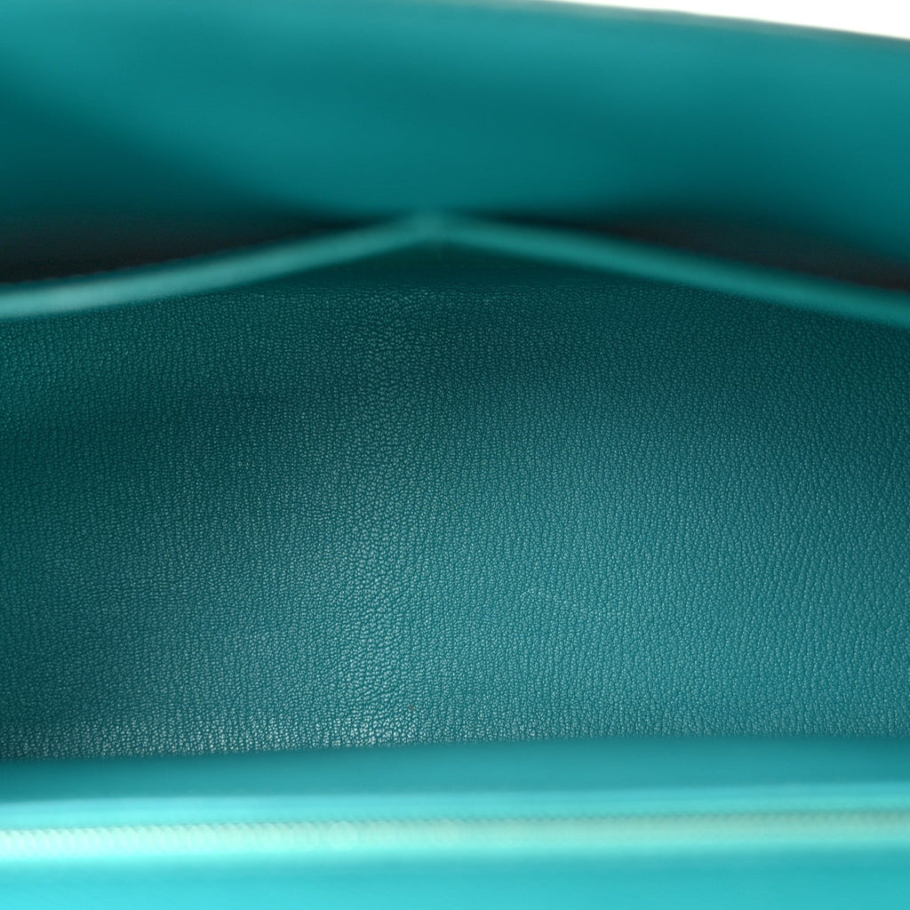 Epsom Kelly Sellier 32 Bleu Paon